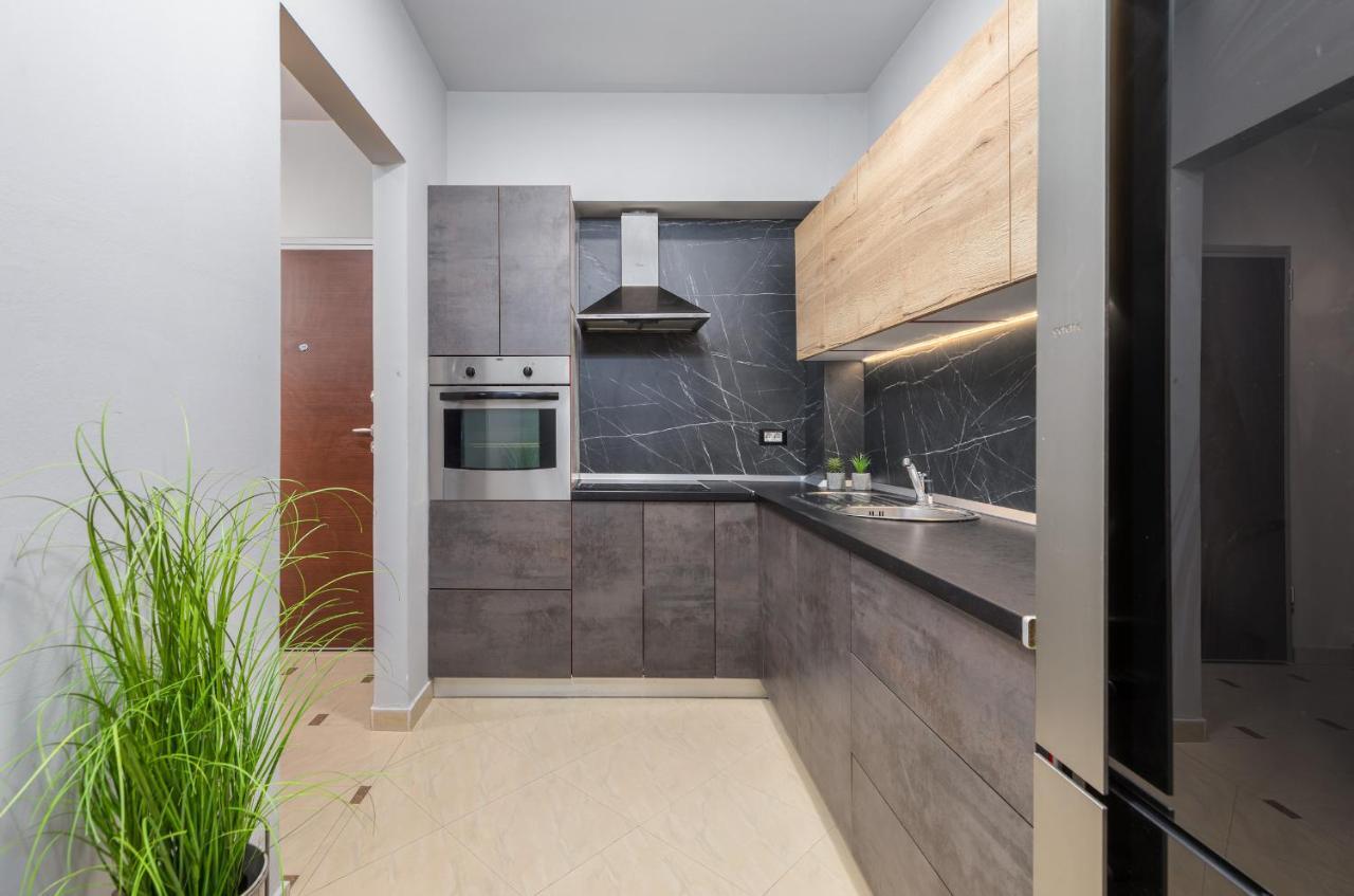 Lux Apartment Teo - New พูลา ภายนอก รูปภาพ